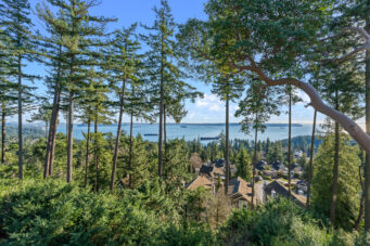 #8 - 5110 Alderfeild Place